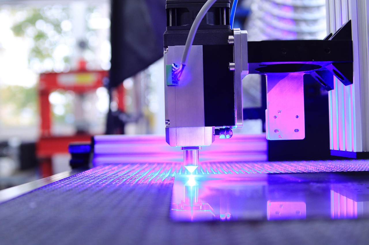 Precision laser head